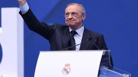 AC米兰逆转胜科莫，意甲赛场2-1夺冠